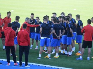 Trabzonspor'un 21 kişilik kamp kadrosunun yaş ortalaması 23,3