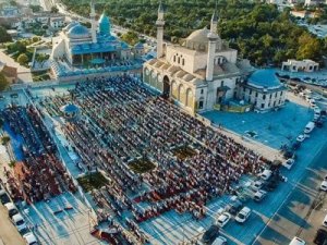 Konya Mevlana Meydanı'nda buluşacak