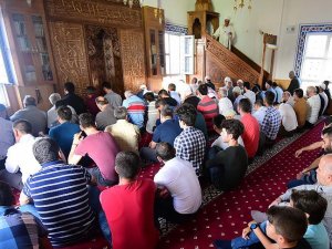 Ahıska Türkleri 'öz vatanlarında' ilk bayram namazını kıldı