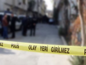 19 yaşındaki kızını kaleşnikofla vurdu