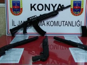 Konya'da kaçak silah operasyonu