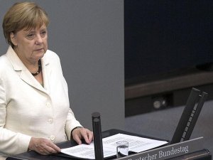 Merkel: Kalıcı güvenlik Rusya ile birlikte sağlanabilir