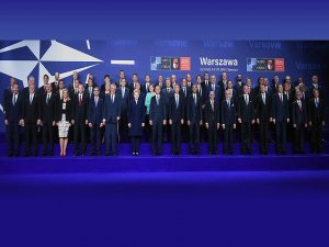 Erdoğan NATO Zirvesi'nde 'aile fotoğrafı' çekimine katıldı
