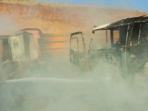 Muş'ta PKK şantiye yaktı