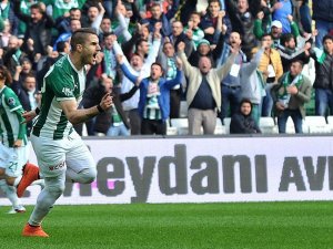 Bursasporlu Deniz Yılmaz'a Azerbaycan kancası