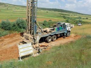 Cihanbeyli’nin iki mahallesine derin su kuyusu açıldı