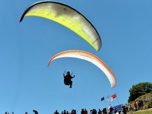 Kayseri'de Uluslararası Yamaç Paraşütü Şampiyonası başladı