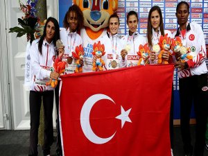 Milli atletler Amsterdam'da tarih yazdı