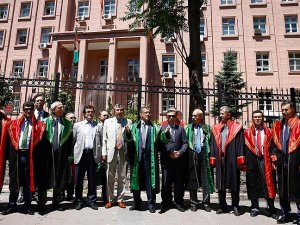 Yüksek yargıdaki düzenlemeye bazı üyelerden protesto