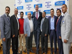 Müslümanlar 'New York'un uzun adamı' için birleşti