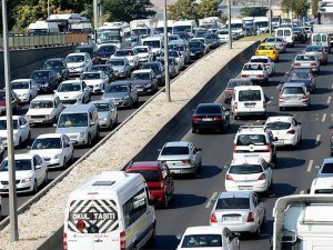 Trafiğe kayıtlı araç sayısı arttı