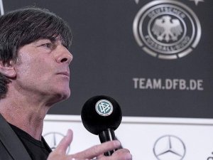 Almanya Löw ile 'devam' dedi