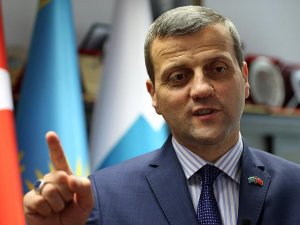 Öğrencilerin uçak biletleri üniversiteden