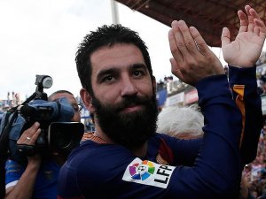 Arda'dan Eto'o'ya videolu destek