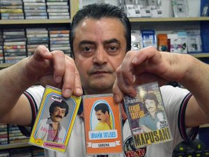 Eski kasetçinin nostaljik koleksiyonu