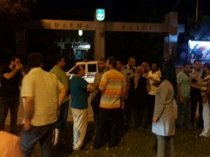 Konya'da vatandaş askeri protesto ediliyor