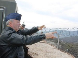 Düğünü basıp Hava Kuvvetleri Komutanı'nı kaçırdılar