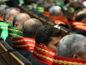 Konya'da 44 hakim ve savcı hakkında gözaltına kararı