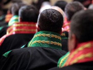 Karaman'da 5 hakim savcı gözaltına alındı