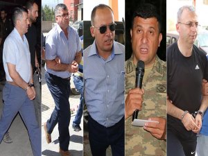 Hakkari'de 6 generalin gözaltı işlemleri sürüyor