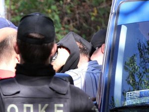Yunanistan'a kaçan darbeciler mülakata alındı