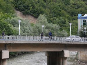 Yol kontrolü yapan polis ekiplerine saldırı: 2 polis şehit