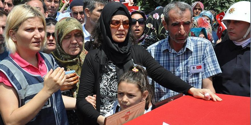 Polis memuru Solak Balıkesir'de toprağa verildi