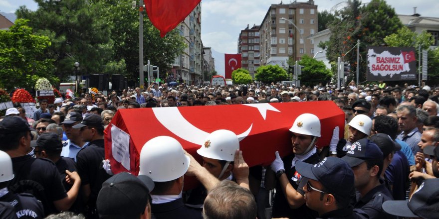 Şehit komiser yardımcısı son yolculuğuna uğurlandı