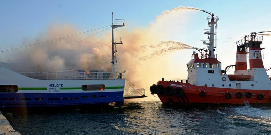 Çanakkale'de feribotta yangın