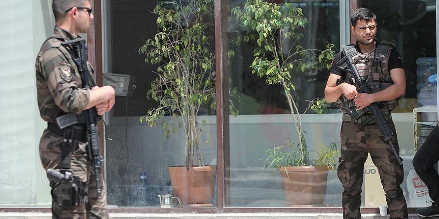 Anadolu Adalet Sarayı'nda görevli 12 hakim ve savcı tutuklandı