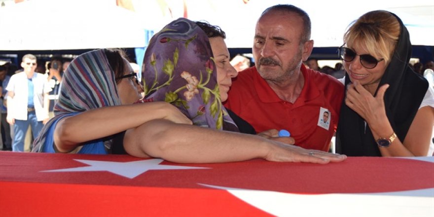 Kılıçdaroğlu'nun akrabası Erdoğan'ı korurken şehit oldu