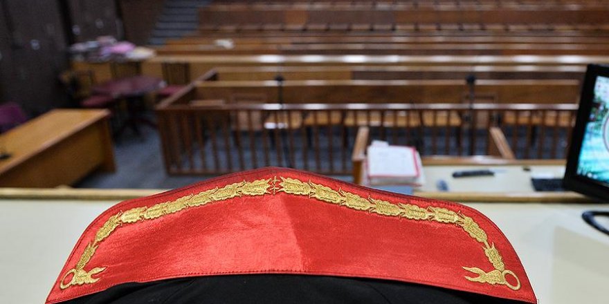 7 Askeri Yüksek İdare Mahkemesi üyesinin yetkileri kaldırıldı