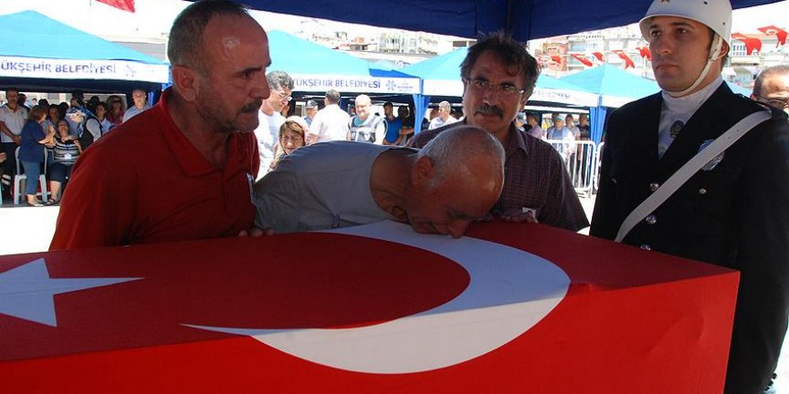 'Şehit oğlumdan nöbeti devralmaya hazırım'