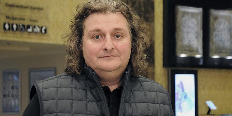 'Demokrasi havarileri darbe girişimine karşı iki çift laf söylemeliydi'