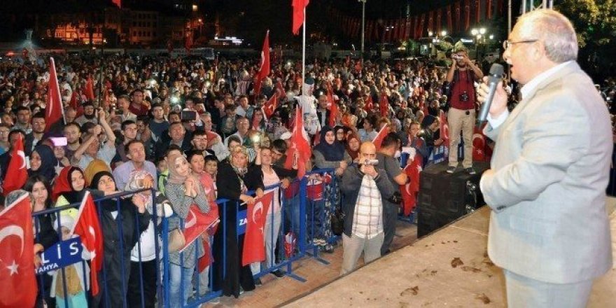 Vali Nayir: Meydanları boş bırakmayan Kütahya halkına teşekkür ediyorum