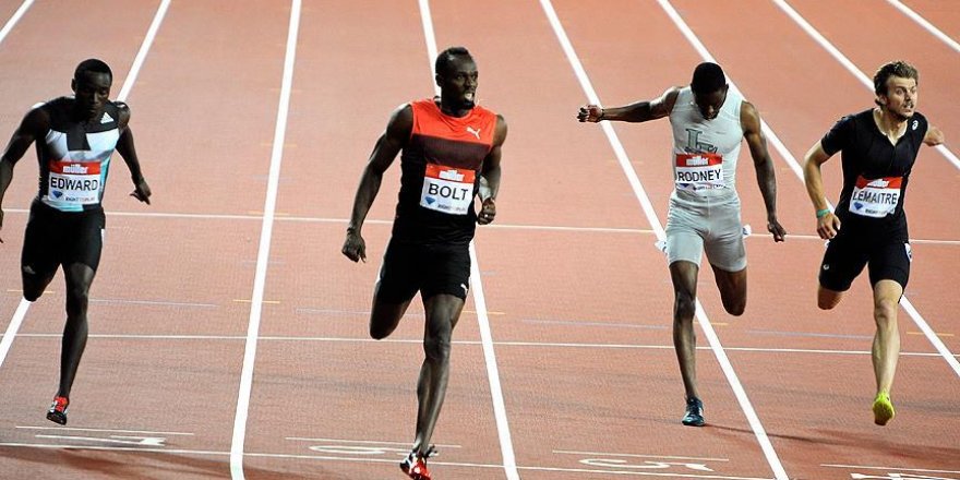 Bolt birincilikle döndü