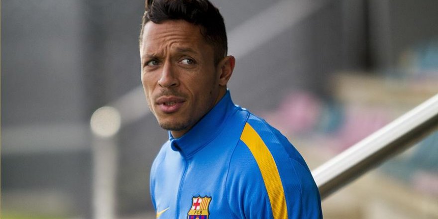 Beşiktaş Adriano'yu borsaya bildirdi