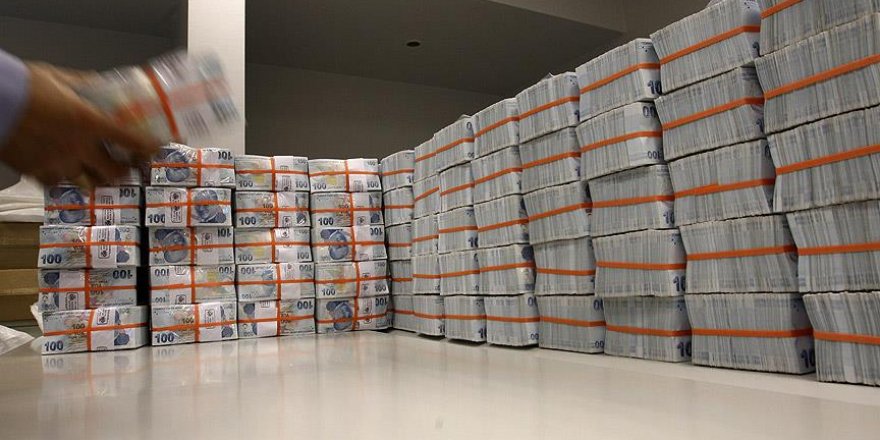 250 bin doları bile bankada unuttular