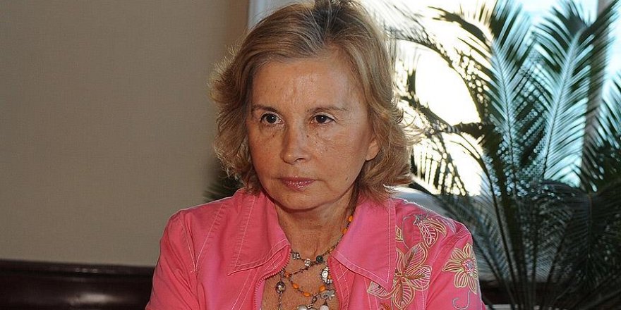 Nazlı Ilıcak dahil 42 gazeteci hakkında gözaltı kararı