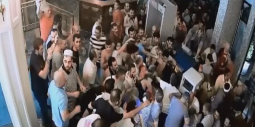 İBB'ye darbe gecesi baskın anına ait yeni görüntüler