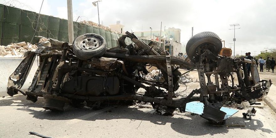 Mogadişu havalimanına bombalı saldırı