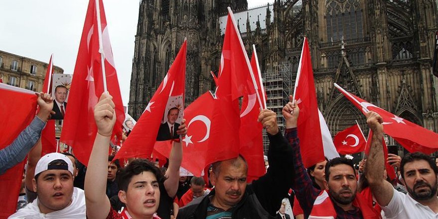 Almanya'da 'Darbeye Karşı Demokrasi Mitingi' düzenlenecek