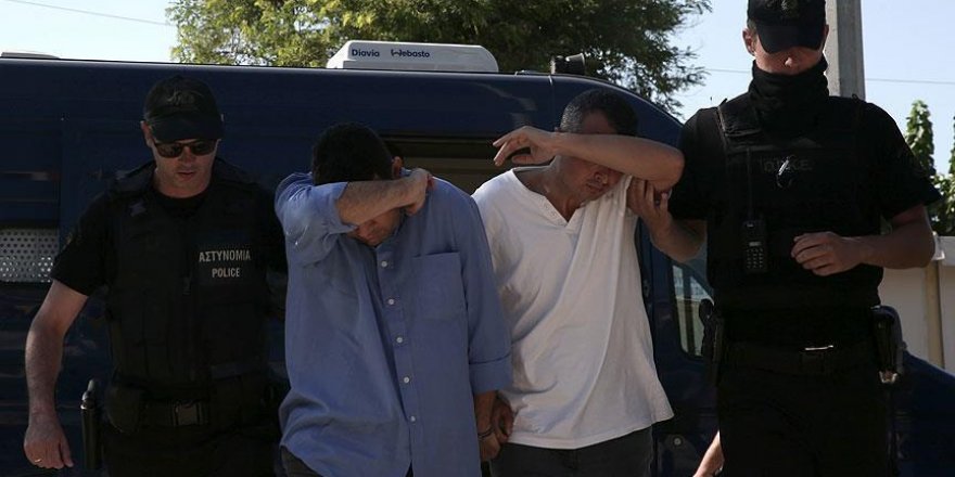 Yunanistan'a kaçan darbeci askerlerin iltica mülakatları ertelendi