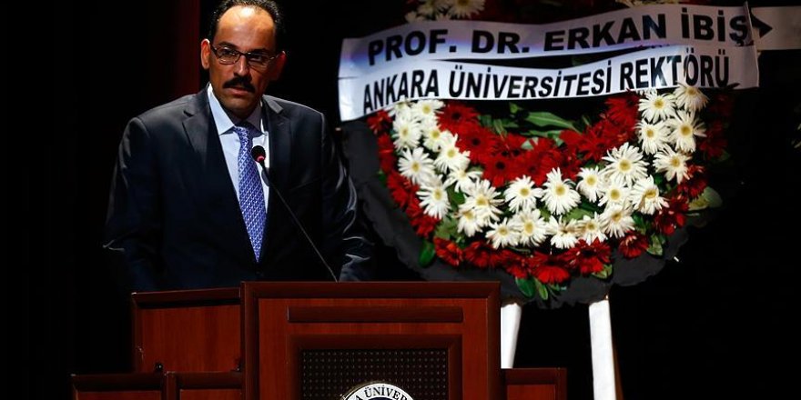 Prof. Dr. İnalcık son yolculuğuna uğurlanıyor