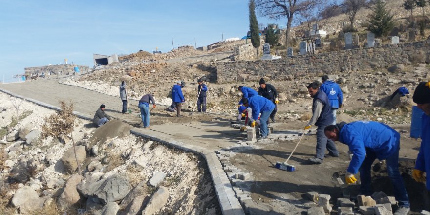 Karapınar'a parke taşı döşeme çalışmaları