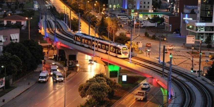 Samsun’da tramvay 19.00-01.00 saatleri arasında bedava