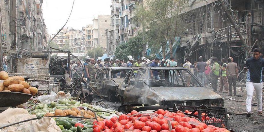 Halep'te pazar yerine saldırı: 15 ölü