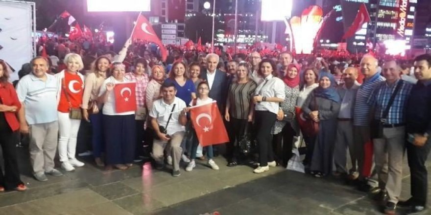 Başkent Ankara Meclisinden Demokrasi Nöbetine devam