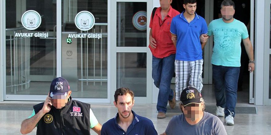 Marmaris'te yakalanan 7 darbeci askerden 2'si tutuklandı