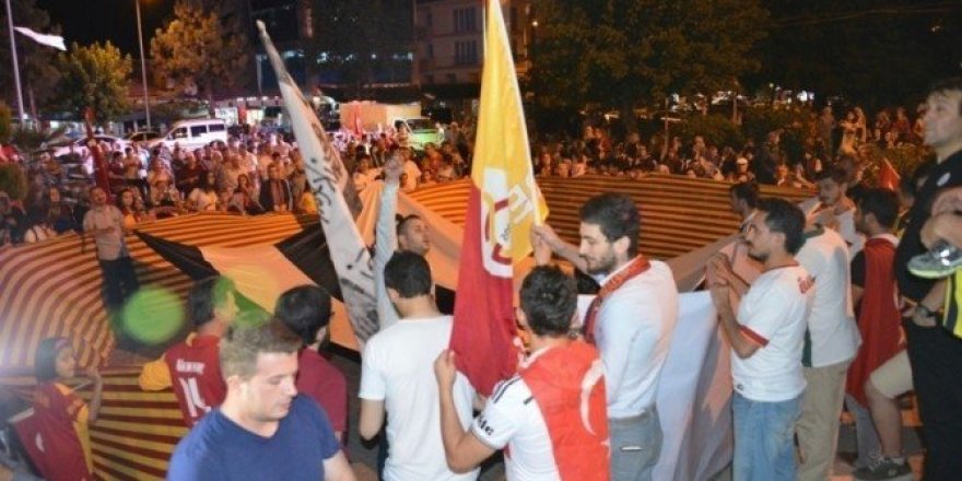 Gediz’de demokrasi nöbeti spor kulüplerinde